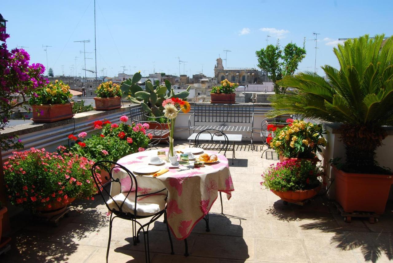 B&B Corte Barocca Лече Екстериор снимка